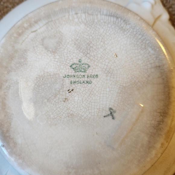 Johnson Brothers Ironstone Serving Dish - Picture 6 of 6